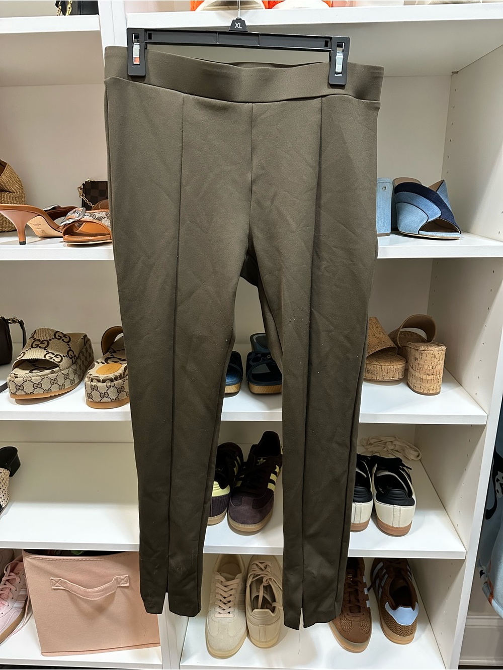 NWOT Ann Taylor olive green stretch pants size M